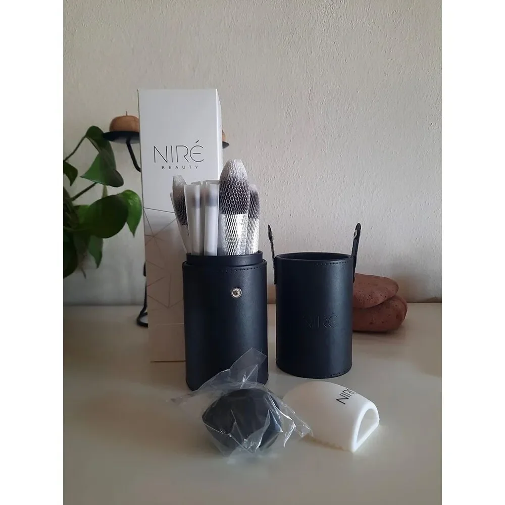 Niré Beauty 15piece Black Silver Makeup Brushes Set & Beauty Blender With Case